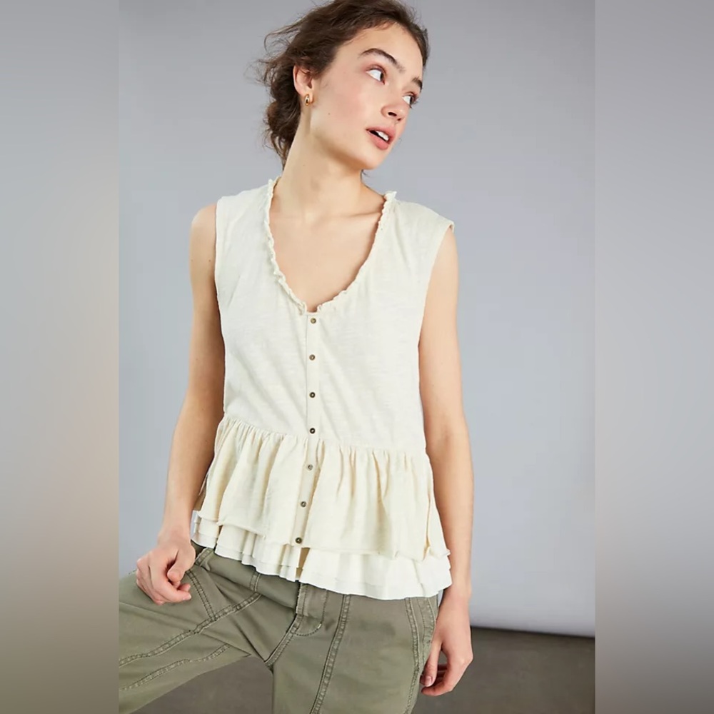NWT Pilcro/Anthropologie Top in color Sand